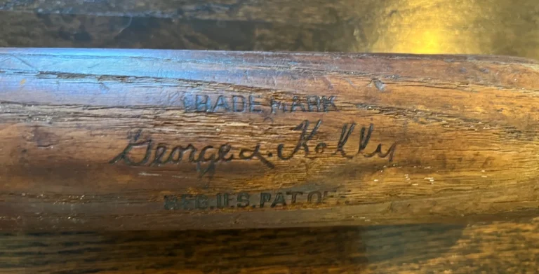 GEORGE KELLY ANTIQUE WOOD BASEBALL BAT 250 LOUISVILLE SLUGGER VTG OLD 34