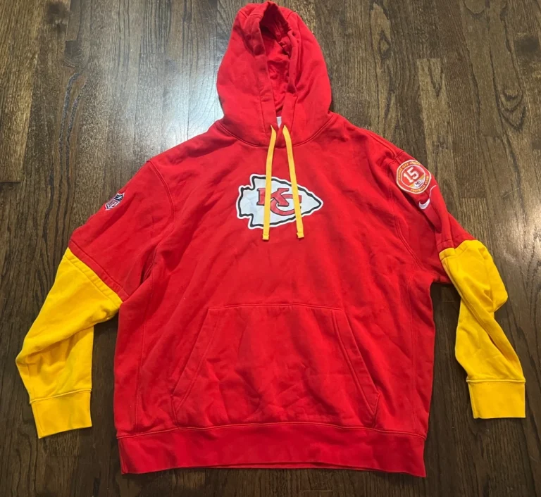 KANSAS CITY CHIEFS GAME USED ? ISSUED FOOTBALL SWEATSHIRT HOODIE PATRICK MAHOMES