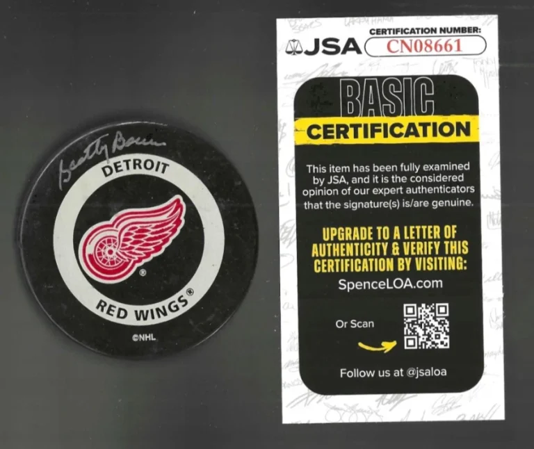 Scotty Bowman Signed Detroit Red Wings 2000 Official Game Puck JSA COA