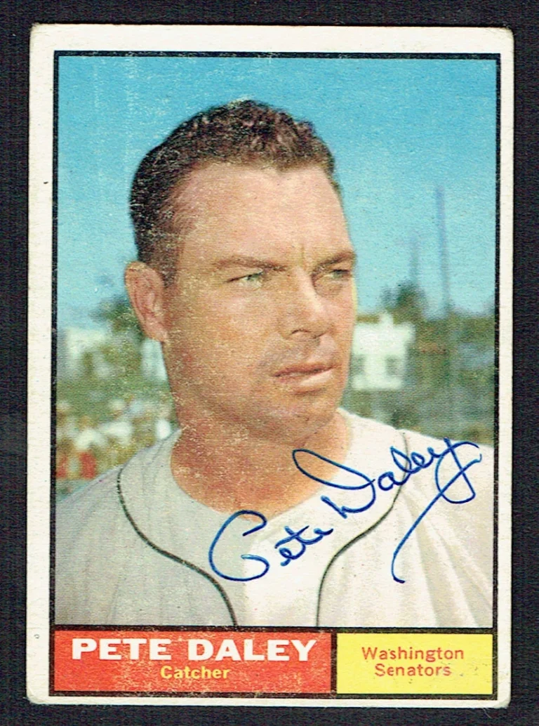 Pete Daley #158 signed autograph auto 1961 Topps Baseball Trading Card