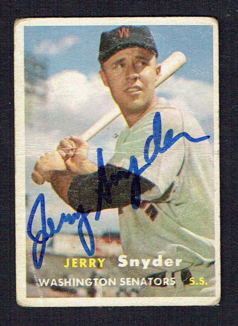 Jerry Snyder #22 signed autograph auto 1957 Topps Baseball Trading Card