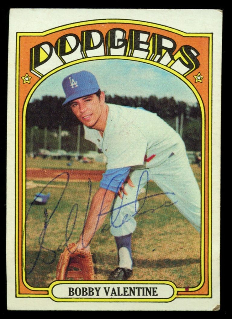 Bobby Valentine #11 signed autograph auto 1972 Topps Baseball Trading Card