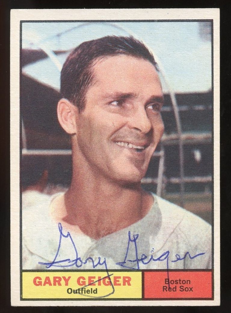 Gary Geiger #33 signed autograph auto 1961 Topps Baseball Trading Card