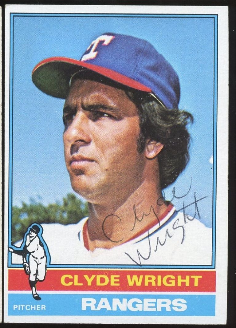 Clyde Wright #559 signed autograph auto 1976 Topps Baseball Trading Card