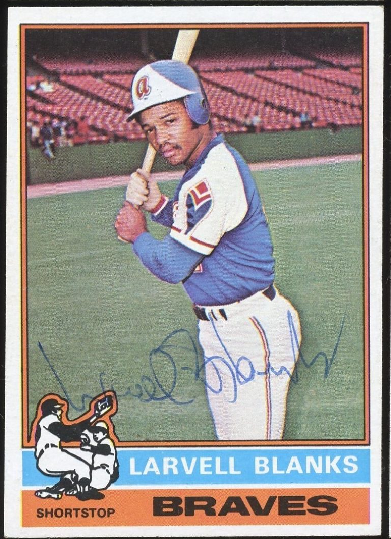 Larvell Blanks #127 signed autograph auto 1976 Topps Baseball Trading Card