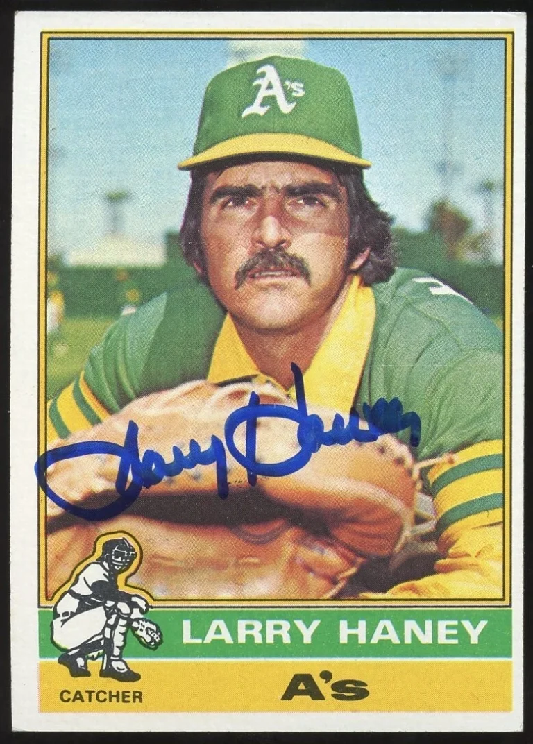 Larry Haney #446 signed autograph auto 1976 Topps Baseball Trading Card