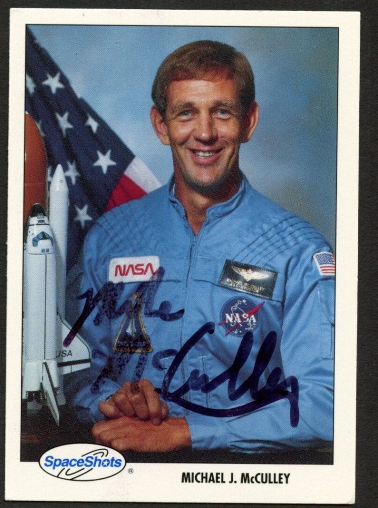 Michael J. McCulley #267 signed autograph auto Space Shots Trading Card NASA