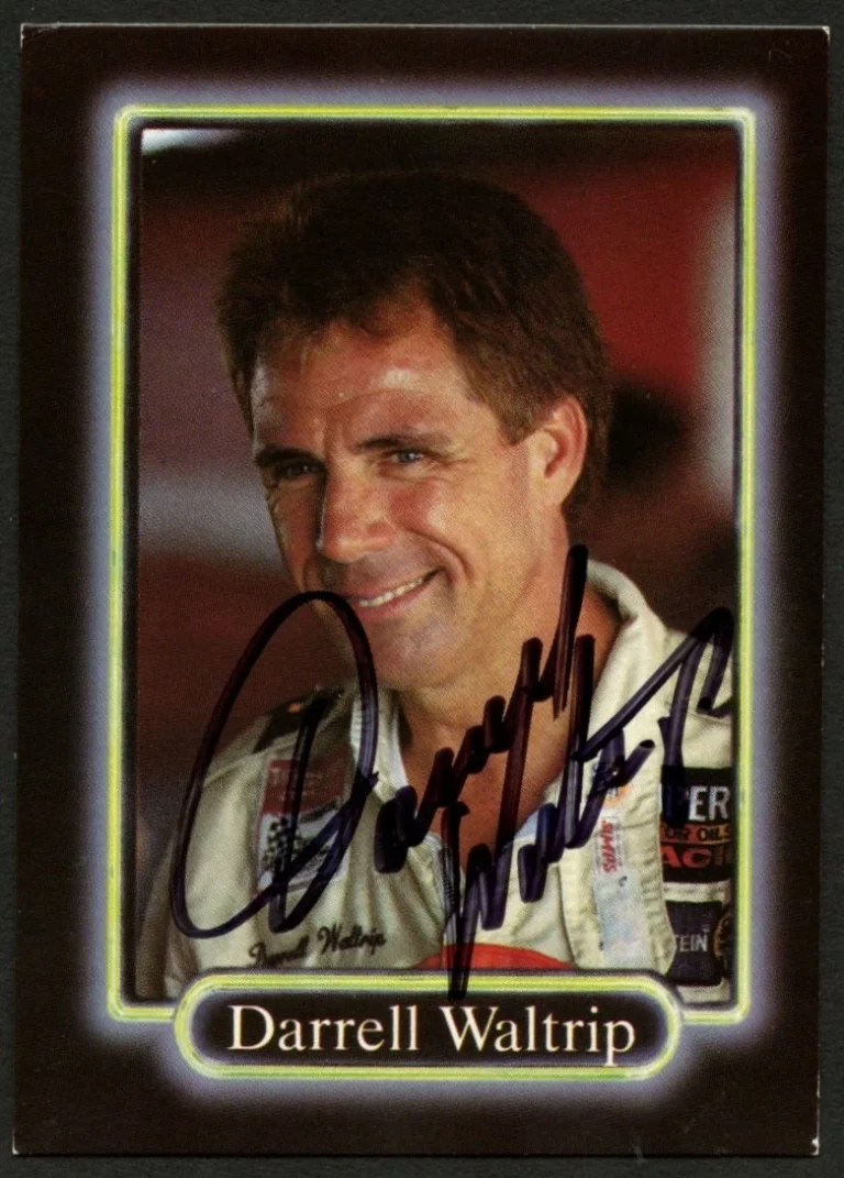 Darrell Waltrip #17 signed autograph auto 1990 Maxx NASCAR Racing Trading Card