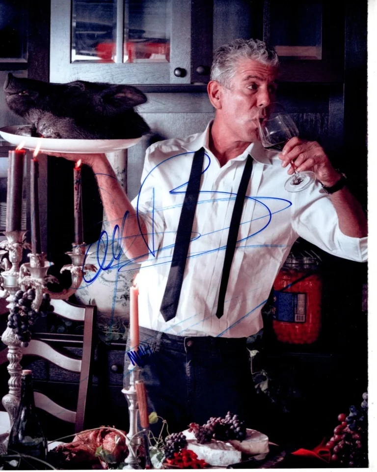 ANTHONY BOURDAIN signed autographed 8x10 photo