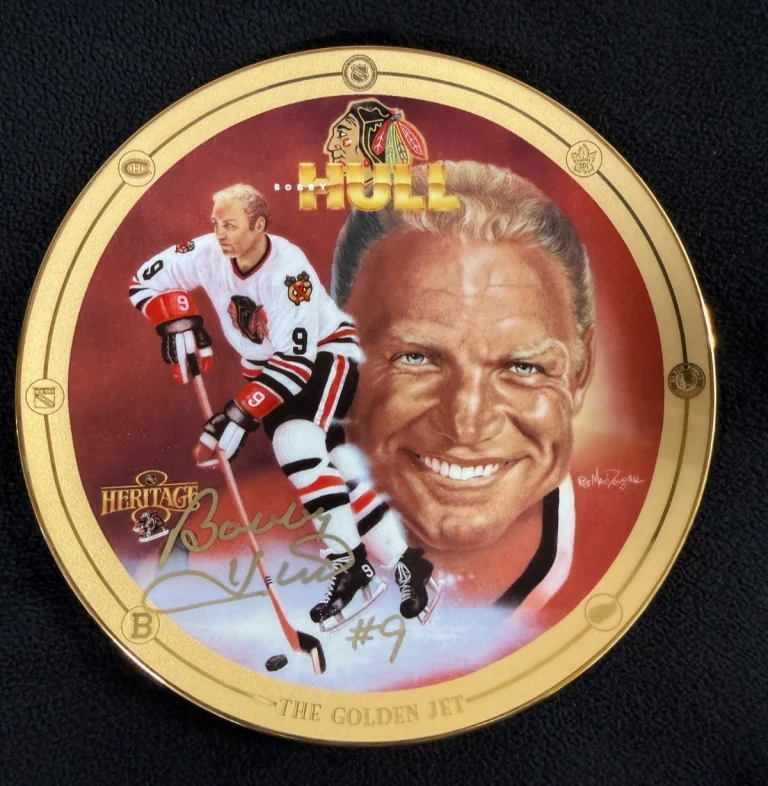 Bobby Hull Signed Chicago Blackhawks Heritage Vintage Plate Beckett COA