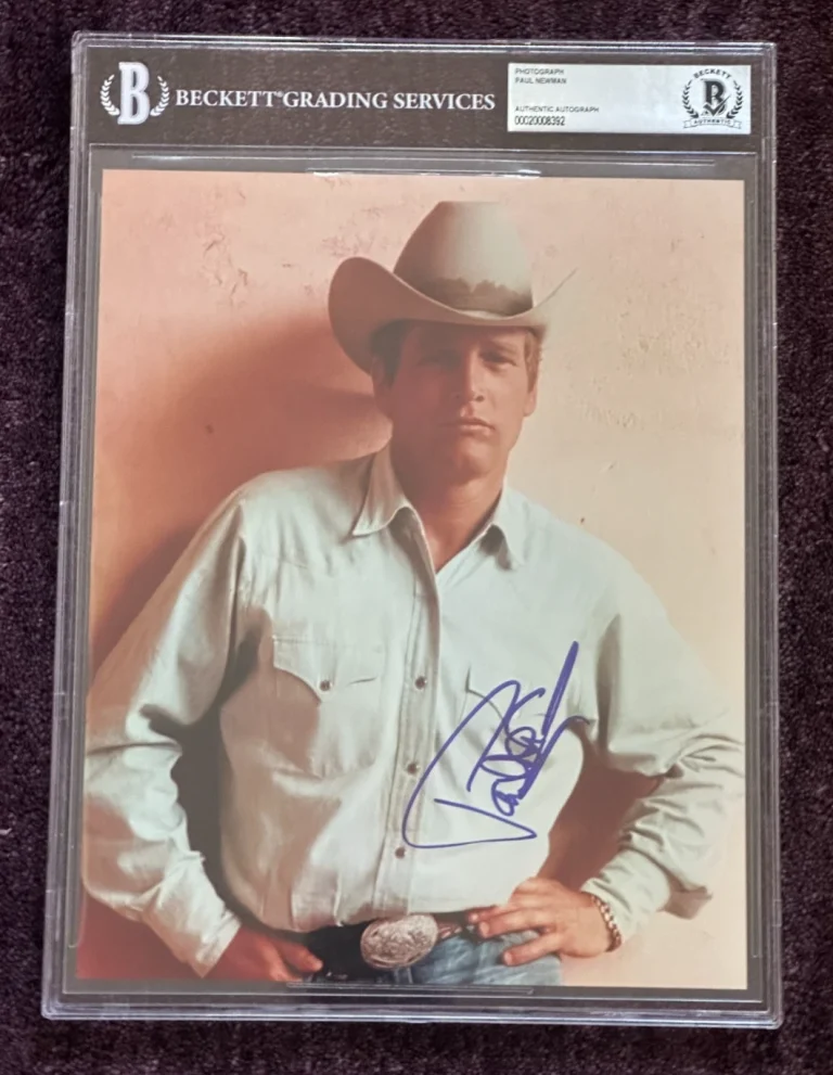 PAUL NEWMAN Signed 8 X 10 PHOTO Beckett Encapsulated (BAS)