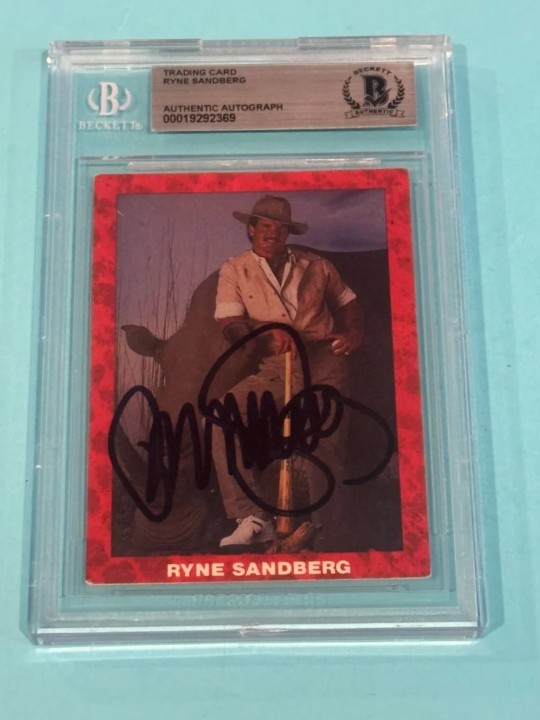 RYNE SANDBERG Signed Trading Card Beckett (BAS)