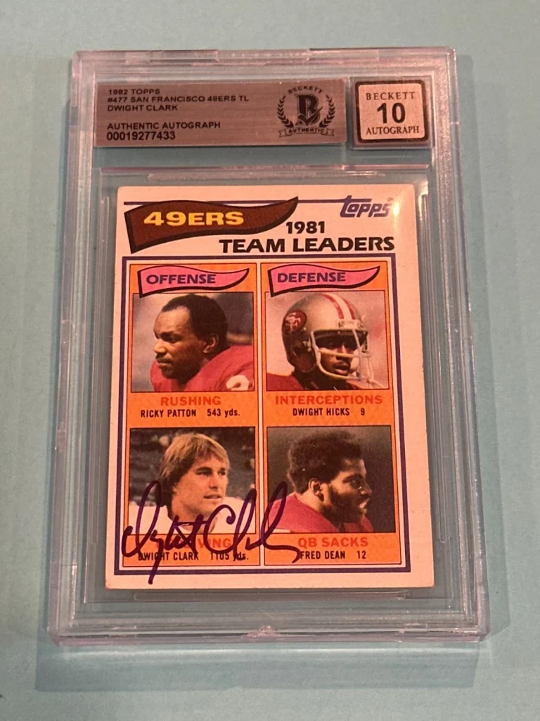 DWIGHT CLARK Signed 1982 TOPPS Card #477 Beckett BAS