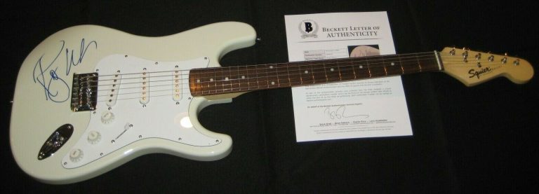 ROGER WATERS (Pink Floyd) Signed Squier Bullet by Fender GUITAR w/ Beckett LOA