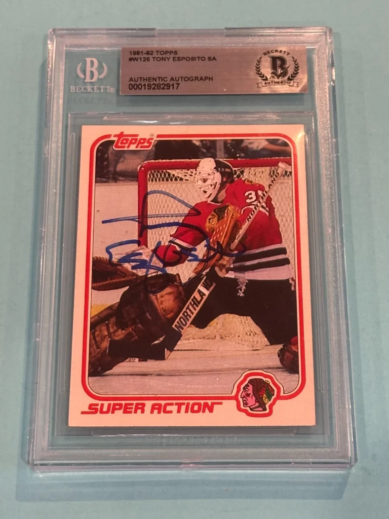 TONY ESPOSITO Signed 1981-82 TOPPS Card #W126 Beckett BAS AUTO 10