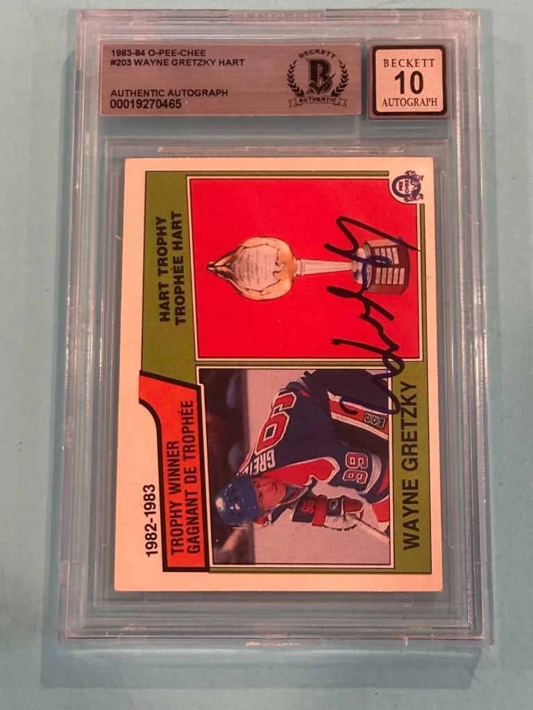 WAYNE GRETZKY Signed 1983-84 O-PEE-CHEE HART Card #203 Beckett BAS AUTO 10