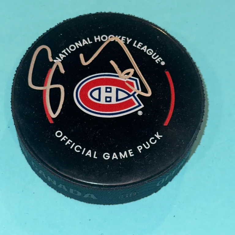 JURAJ SLAFKOVSKY Signed Montreal CANADIENS Official GAME Puck Beckett (BAS)