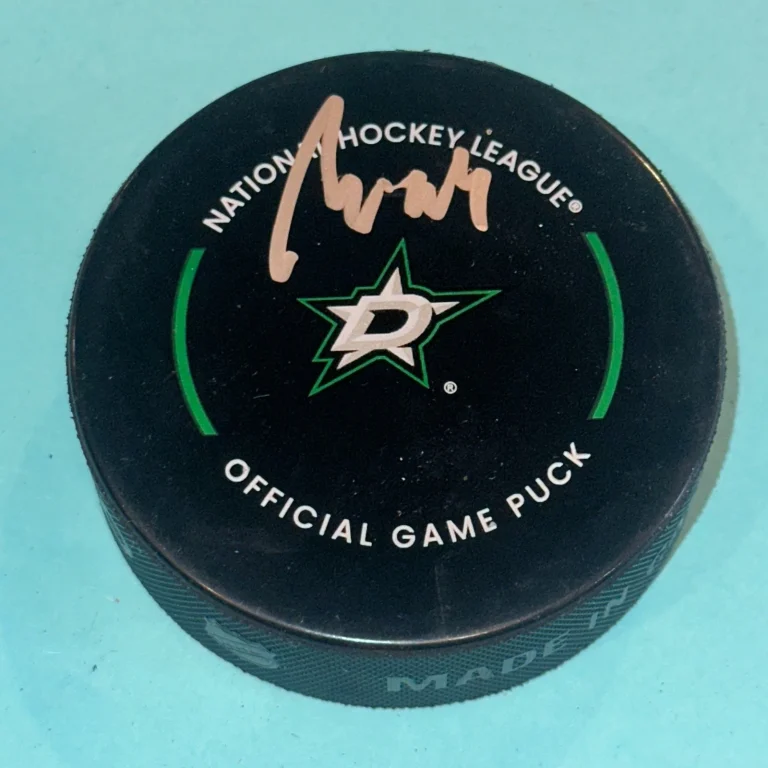 MIRO HEISKANEN Signed Dallas STARS Official GAME Puck Beckett Auth BAS
