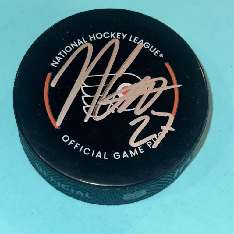 NOAH CATES Signed Philadelphia FLYERS Official GAME Puck Beckett (BAS)