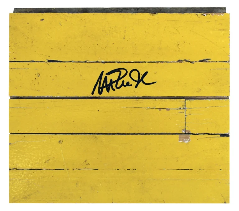 Lakers Magic Johnson Authentic Signed 8x10 Forum Floorboard PSA/DNA Itp #6A04950