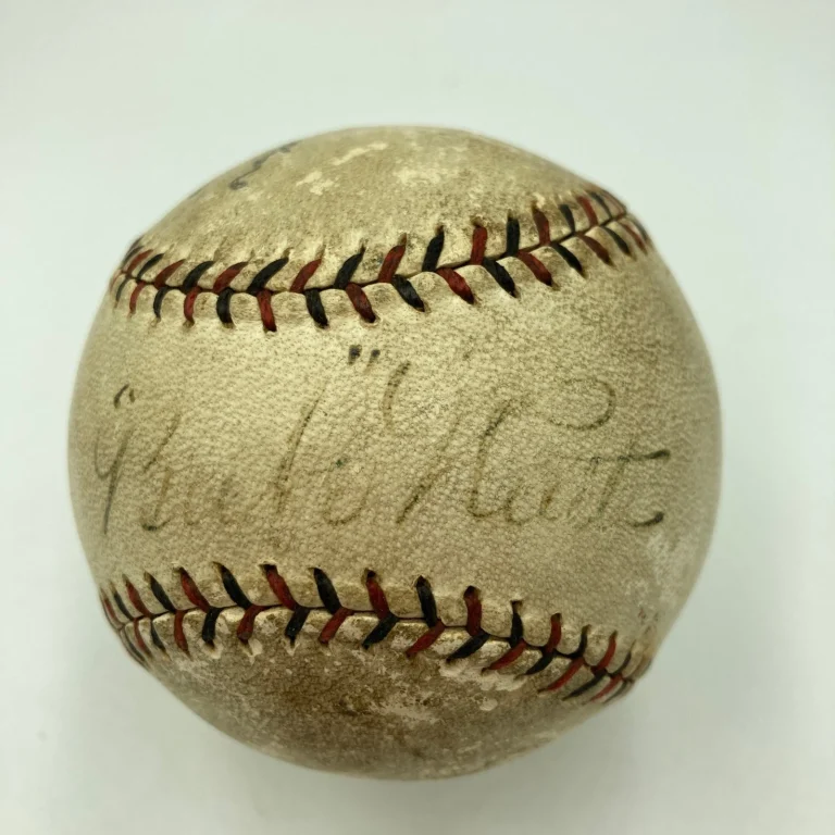 1927 NY Yankees WS Champs Team Signed Baseball Babe Ruth Lou Gehrig Beckett COA
