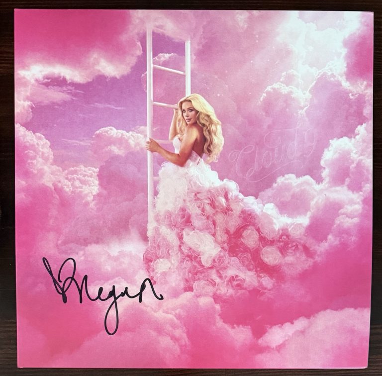 Megan Moroney Cloud 9 Vinyl 2LP SIGNED ON Jacket Cover PSA DNA COA Autograph