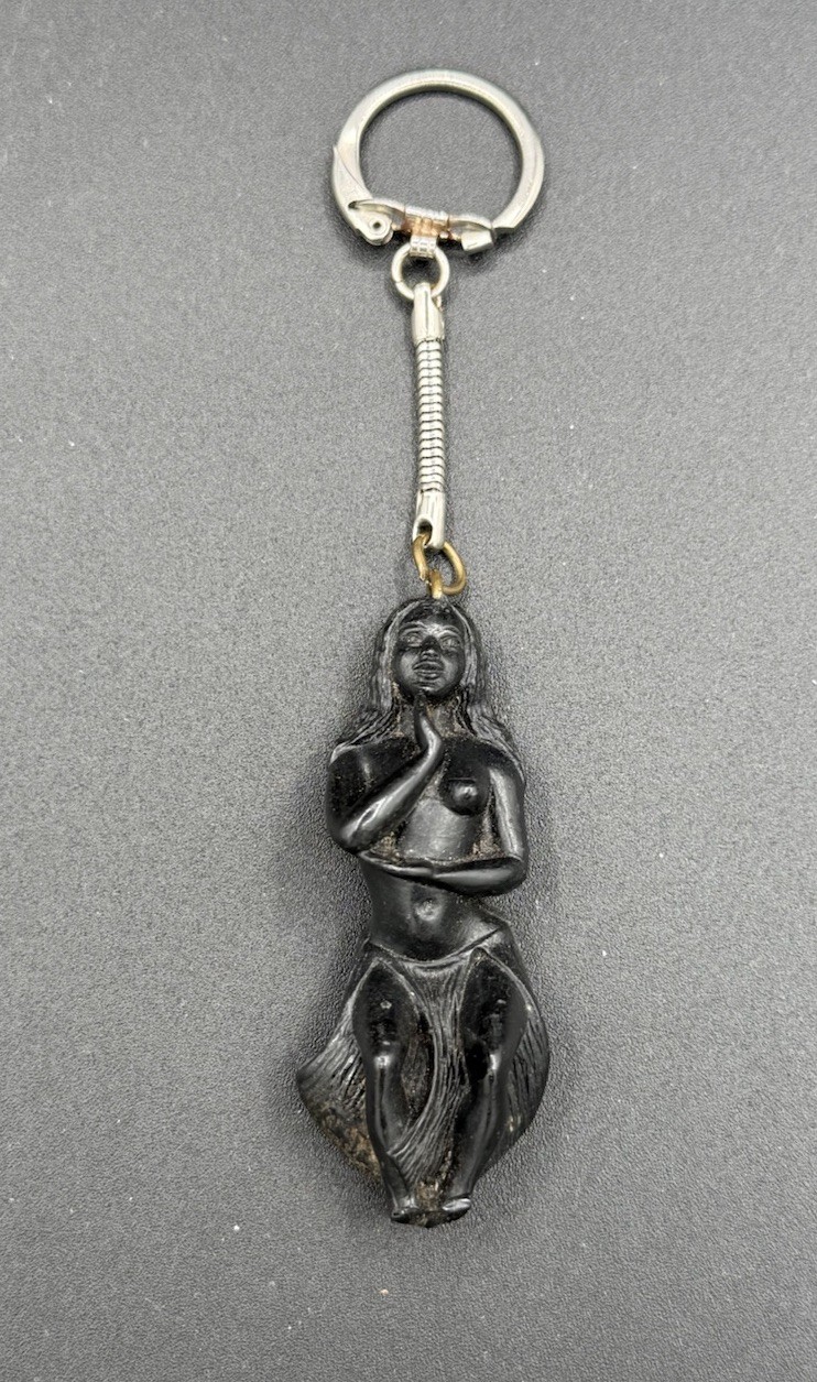 VINTAGE Coco Joes Hawaiian Hula Girl Keychain Rare Collectible
