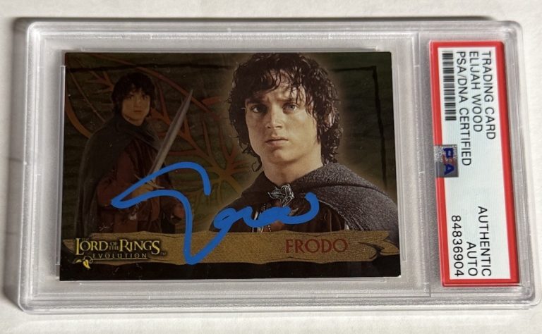 ELIJAH WOOD SIGNED AUTO LORD OF THE RINGS THE TWO TOWERS 2002 TOPPS PROMO P1 PSA