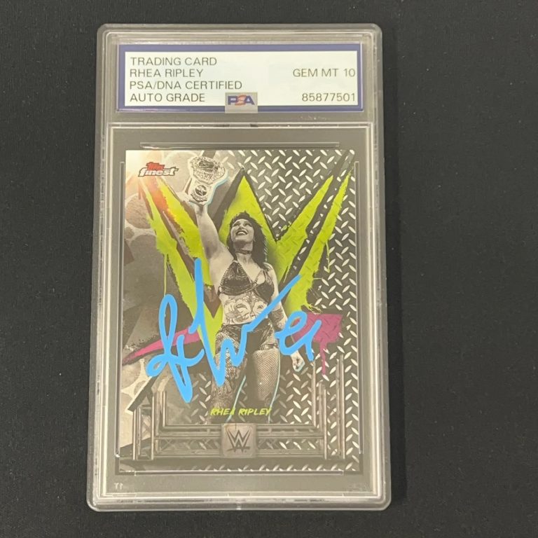 2025 Topps Finest Uncommon#160 Rhea Ripley Signed Card PSA Auto 10 Slabbed