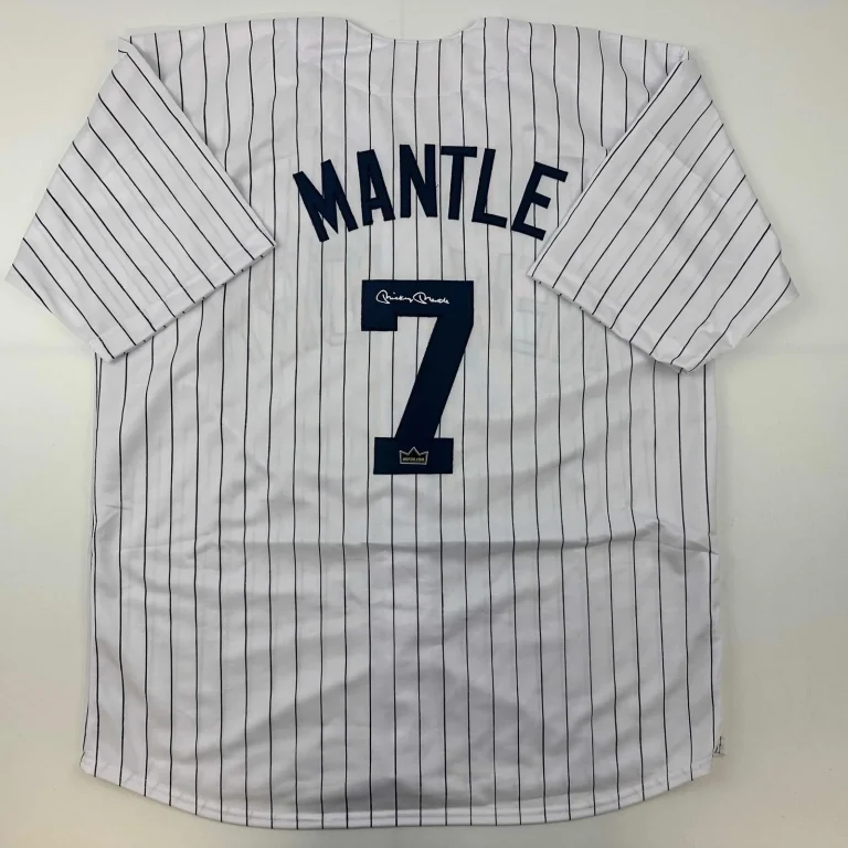 Facsimile Autographed Mickey Mantle New York Pinstripe Reprint Auto Jersey XL
