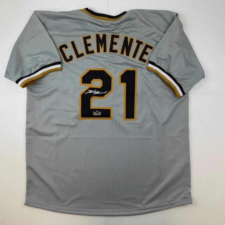 Facsimile Autographed Roberto Clemente Pittsburgh Grey Reprint Auto Jersey XL