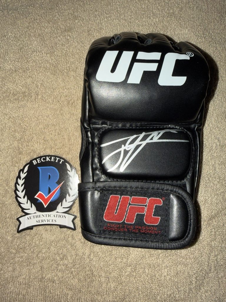 Ilia Topuria Signed UFC Glove UFC Freedom 250 Superstar Legend Beckett #2