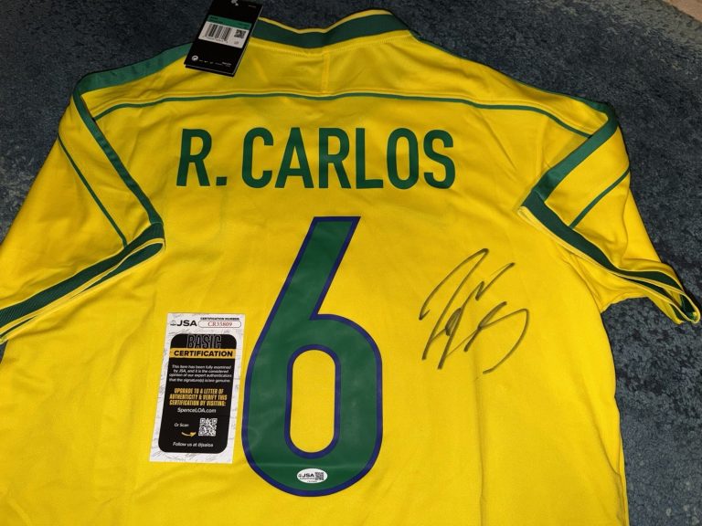 Roberto Carlos Signed Team Brazil Jersey Superstar World Cup Legend JSA Auth