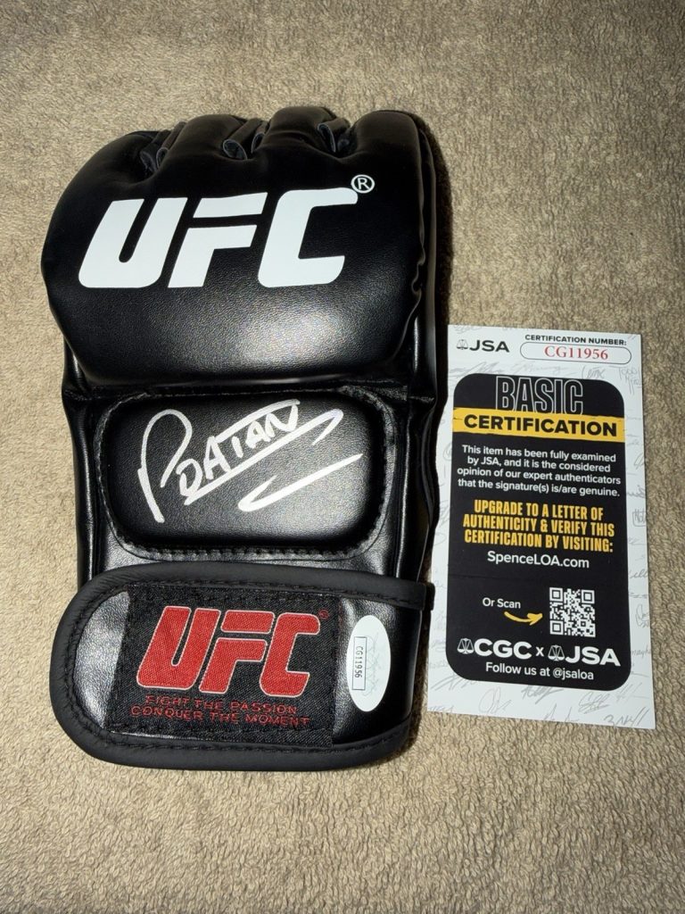 Alex Pereira Signed UFC MMA Glove UFC Champ Brazil Poatan JSA Auth