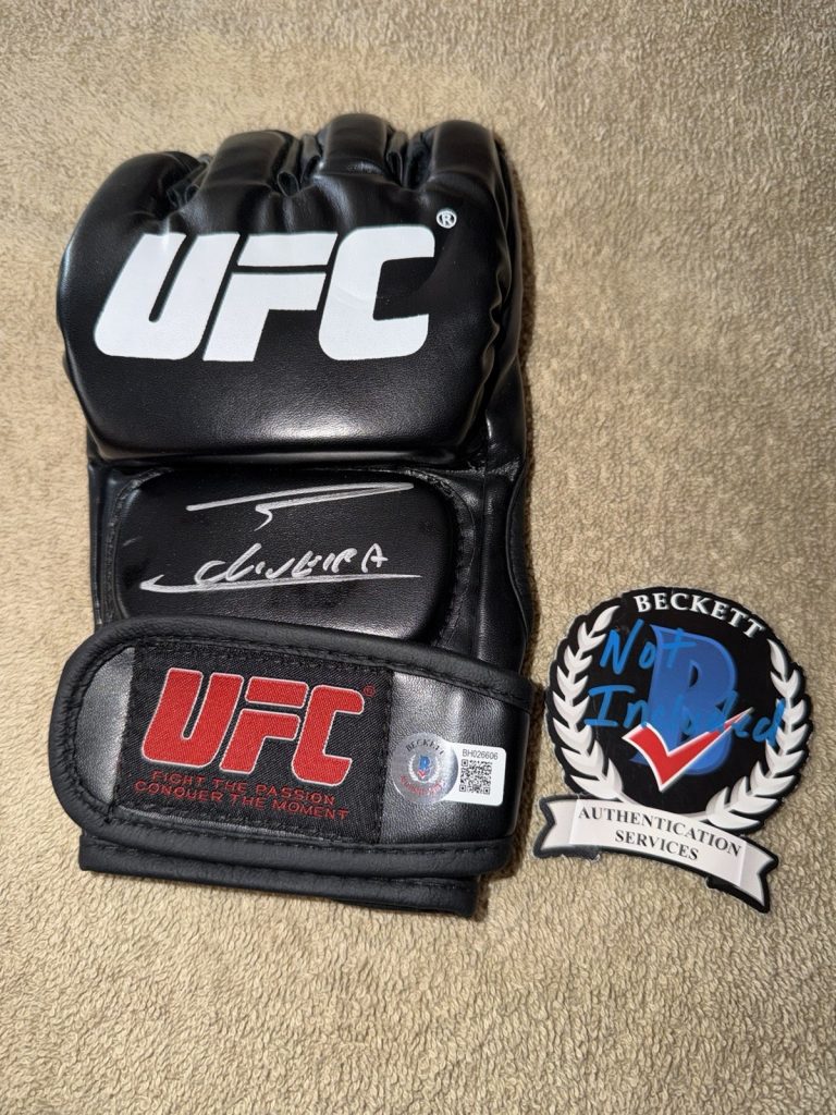 Charles Oliveira Signed UFC Glove UFC Superstar Champ Brazil Do Bronx Beckett #6