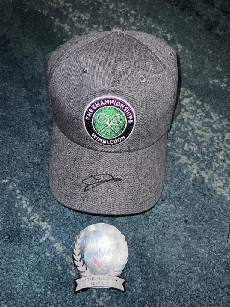 Jannik Sinner Signed Official Wimbledon Hat Major Superstar #1 Beckett