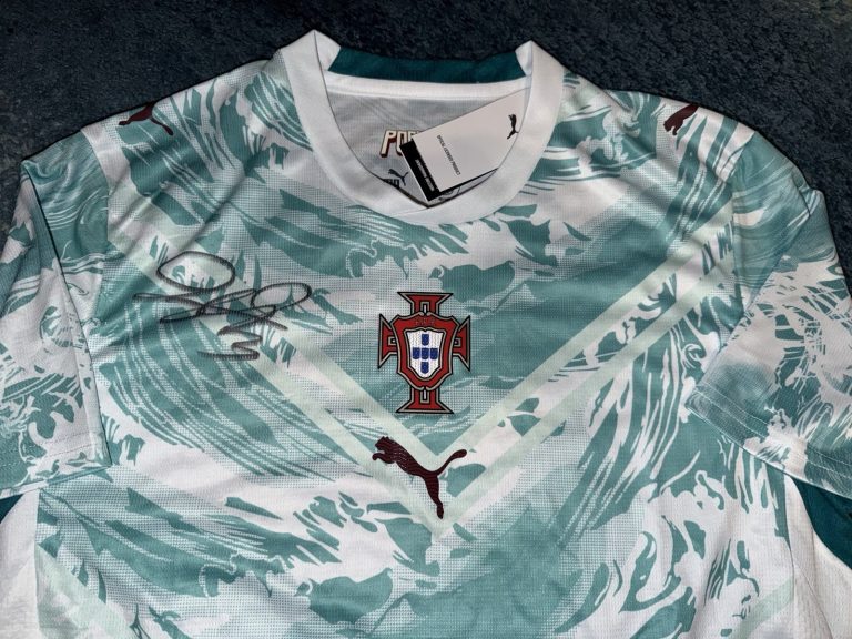 Pepe Signed Portugal Jersey Superstar World Cup Legend Real Madrid JSA Auth #4