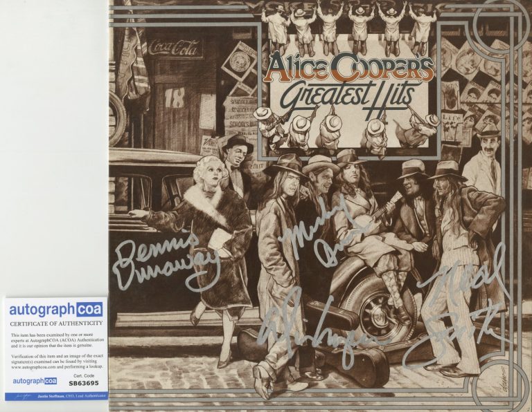 Alice Cooper Band signed Geatest Hit Vinyl Record, Alice,Bruce, Dennis, +1 ACOA