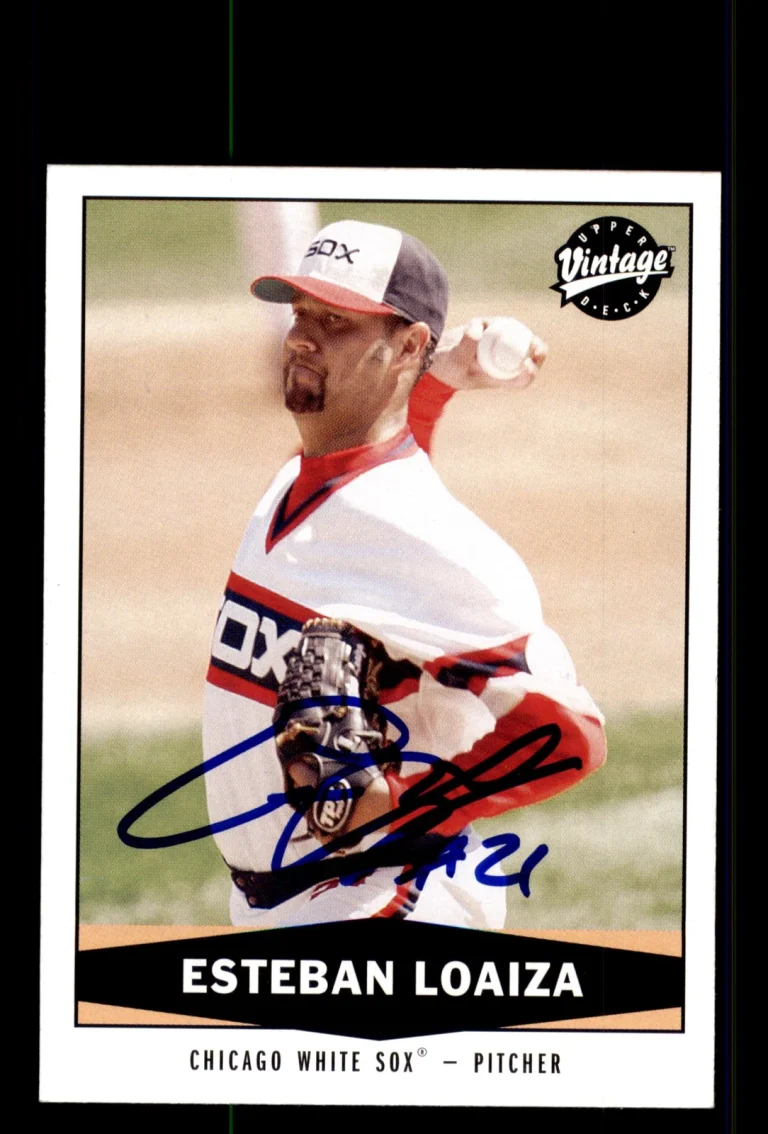 Signed Baseball Card Auto Esteban Loaiza 2004 Upper Deck Vintage #130 White Sox