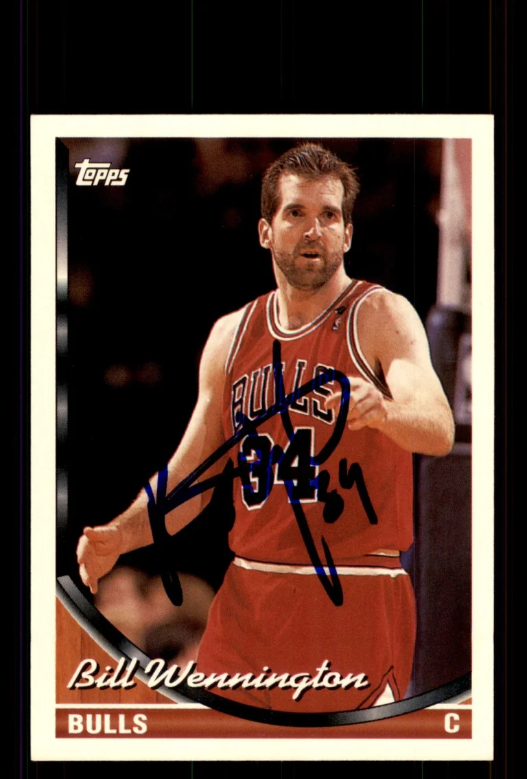 Signed Basketball Card Auto Bill Wennington 1993-94 Topps #238 Chicago Bulls