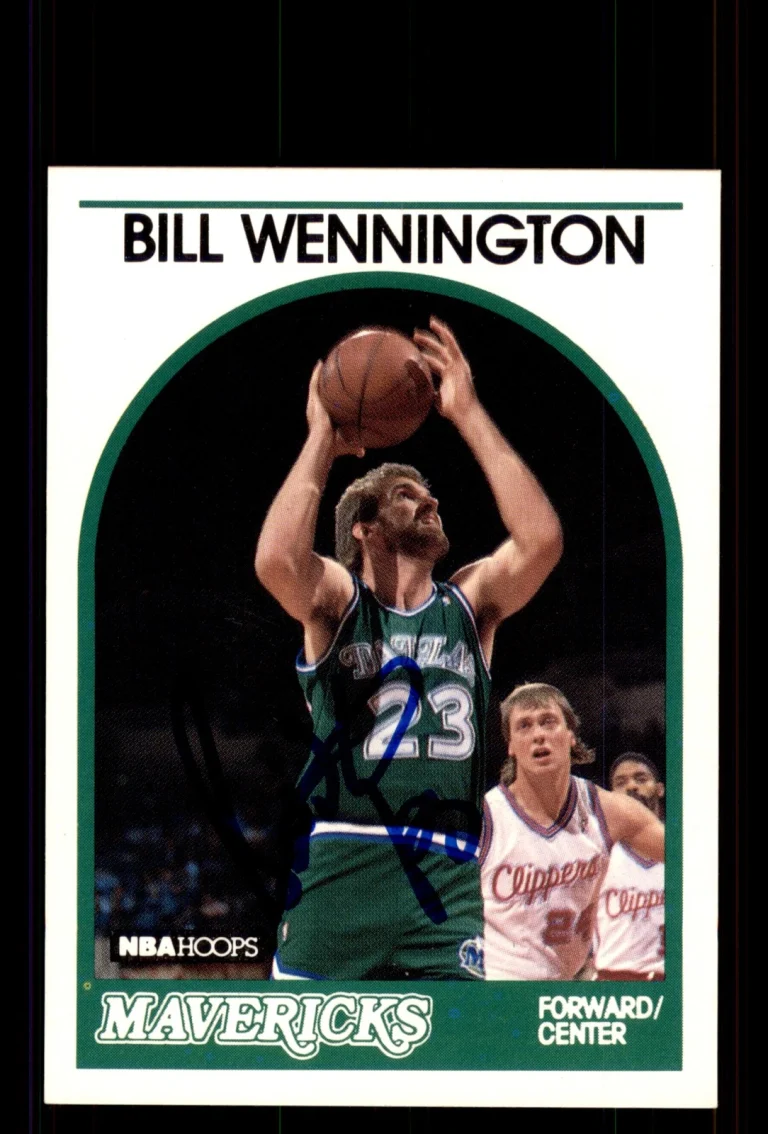 Signed Basketball Card Auto Bill Wennington 1989-90 Hoops #81 Dallas Mavericks