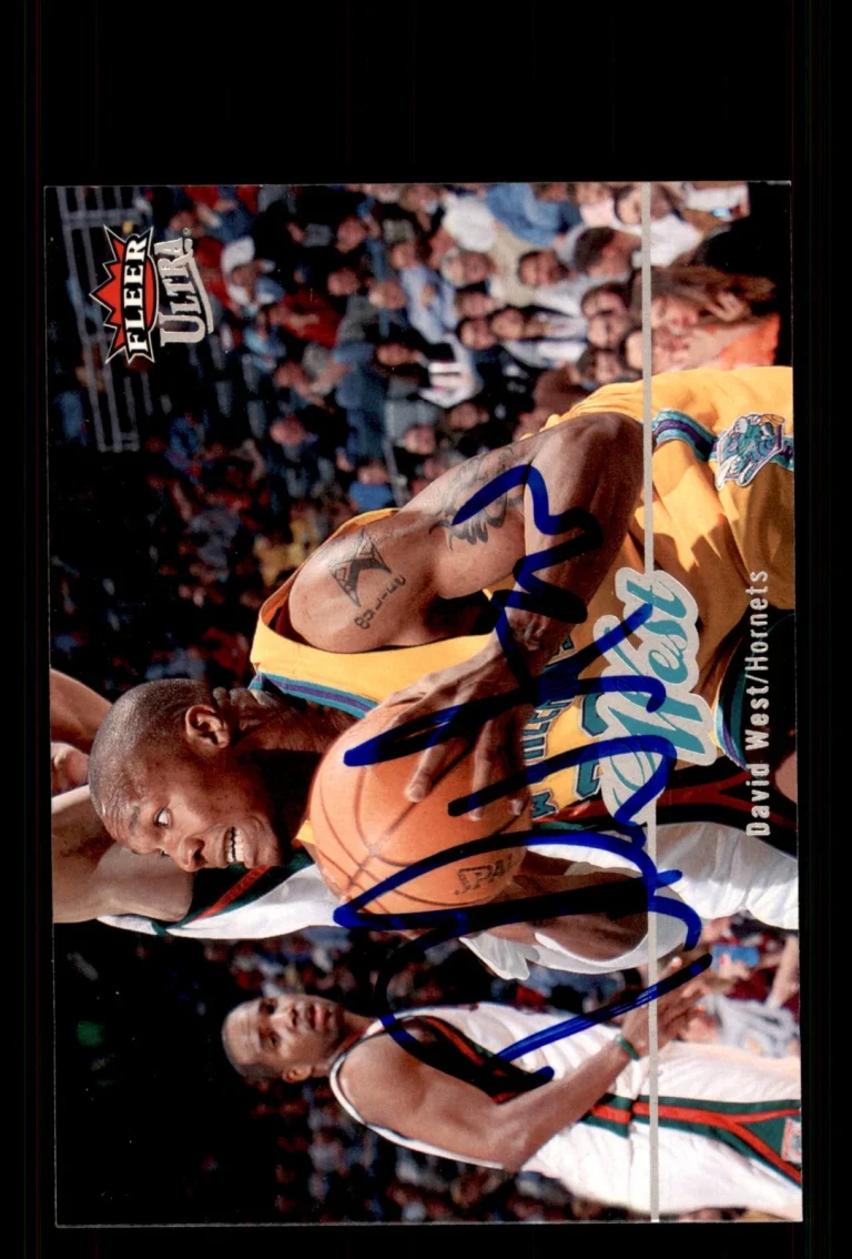 Signed Basketball Card Auto David West 2007-08 Ultra #121 New Orleans Hornets