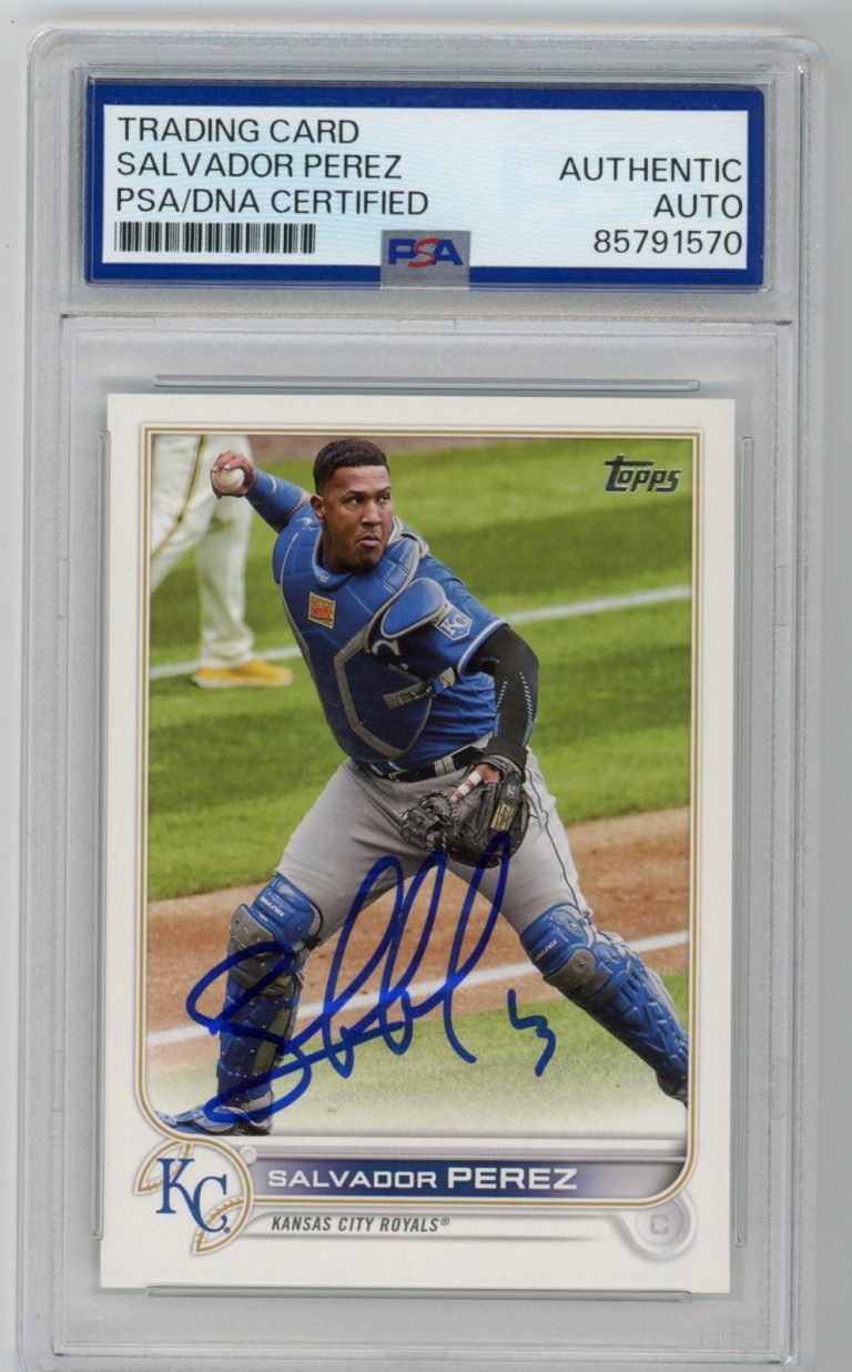 Signed Baseball Card Auto Salvador Perez 2022 Topps #219 Royals PSA/DNA