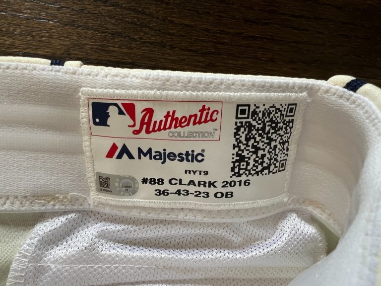 GAME USED ? ISSUED PANTS KANSAS CITY ROYALS TBTC MONARCHS 2016 CODY CLARK #88