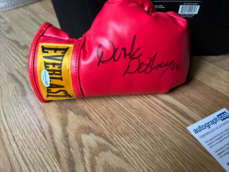 NIGEL BEEN SIGNED AUTOGRAPHED BOXING GLOVE SIGNED WITH NICKNAME ACOA COA HOF26