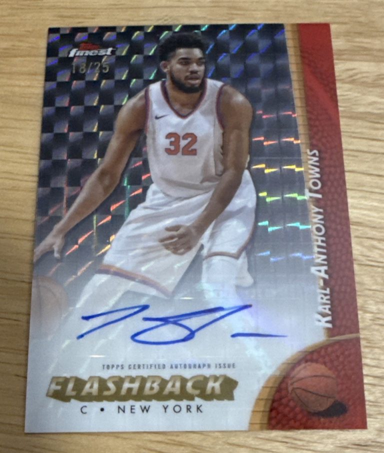 Karl-Anthony-Towns Topps Finest FBA-KT Flashback Auto numbered to 18/25