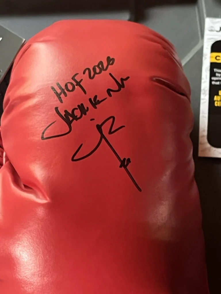 BOXING CHAMPION JACKIE NAVA SIGNED AUTOGRAPH BOXING GLOVE JSA COA HOF 2026 RARE