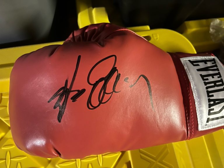 BOXING LEGEND GENTLEMAN GERRY COONEY AUTOGRAPHED EVERLAST BOXING GLOVE JSA COA