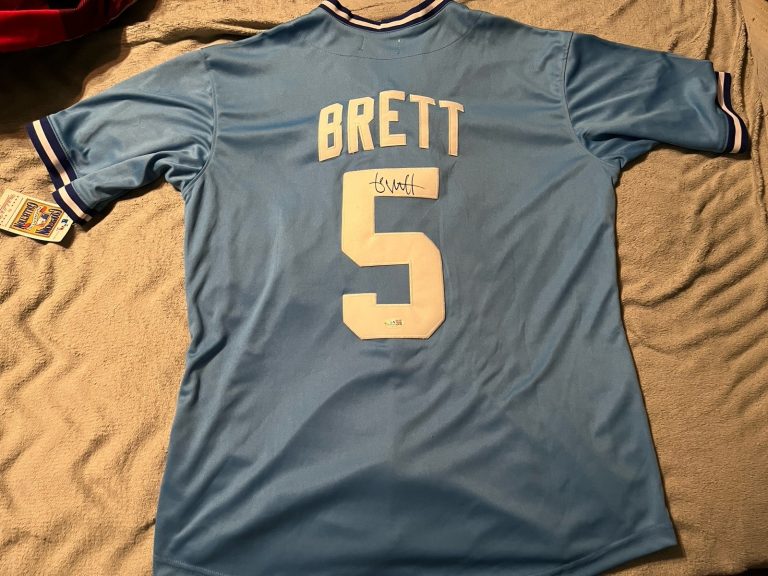 George Brett Signed Autographed Kansas City Royals Jersey JSA COA HOF STAR