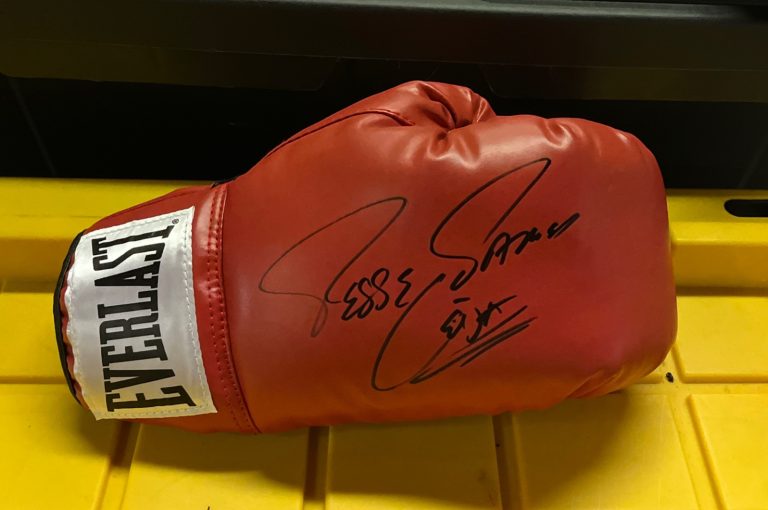 Jesse James Leija Signed Boxing Everlast Glove Lightweight Champ Autograph JSA